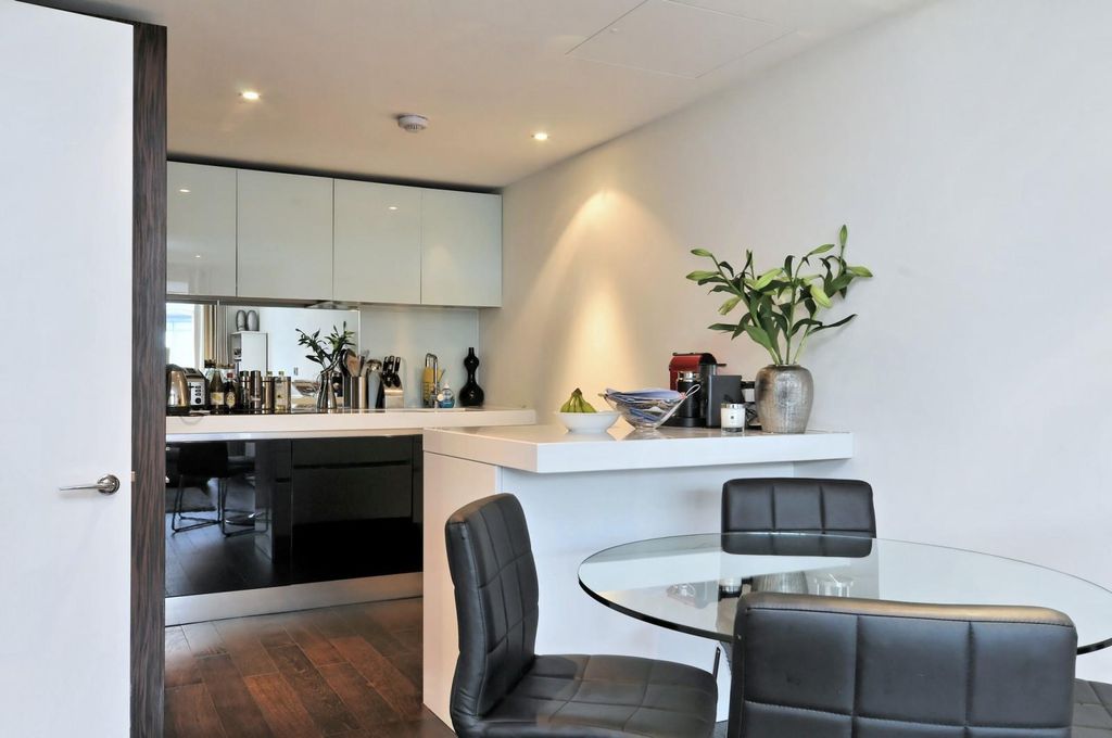 Property photo 2 of 14 Image