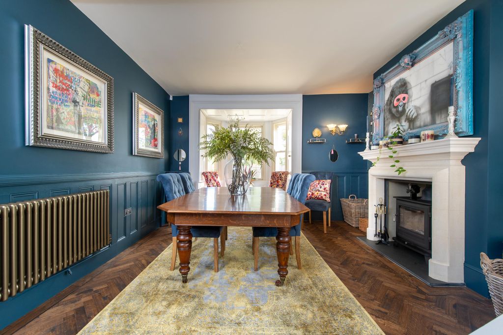 Property photo 2 of 40 Image