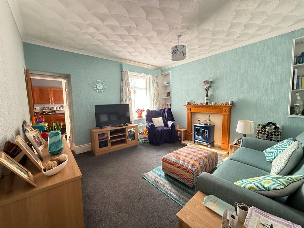 Property photo 2 of 17 3.Jpg