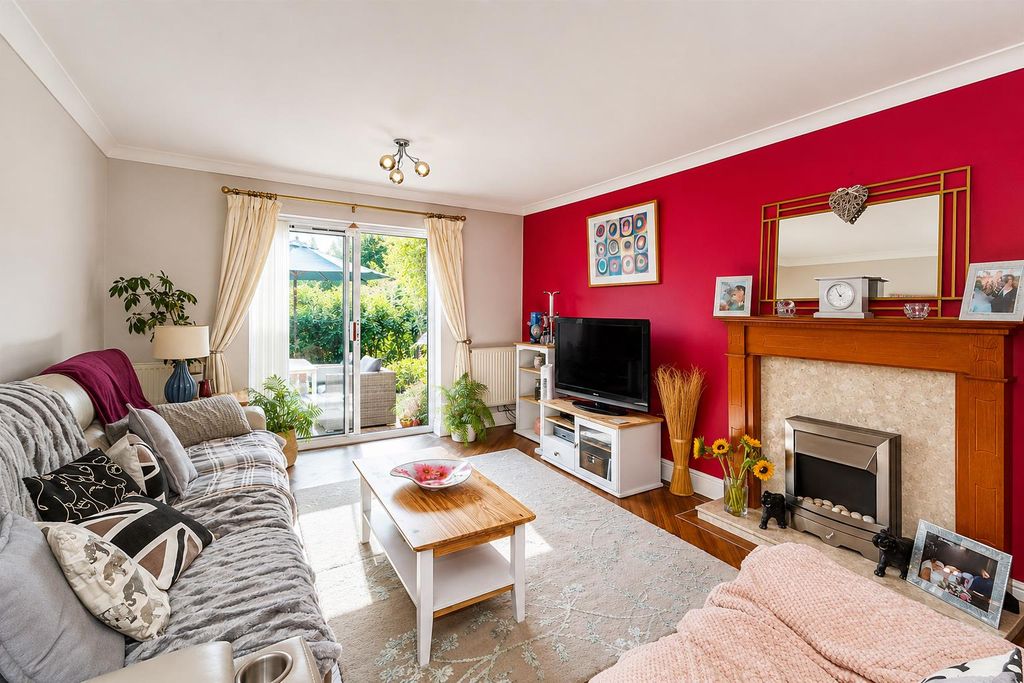 Property photo 3 of 45 921c32E2-8996-401E-8Acc-210d307Bcfcc.Png