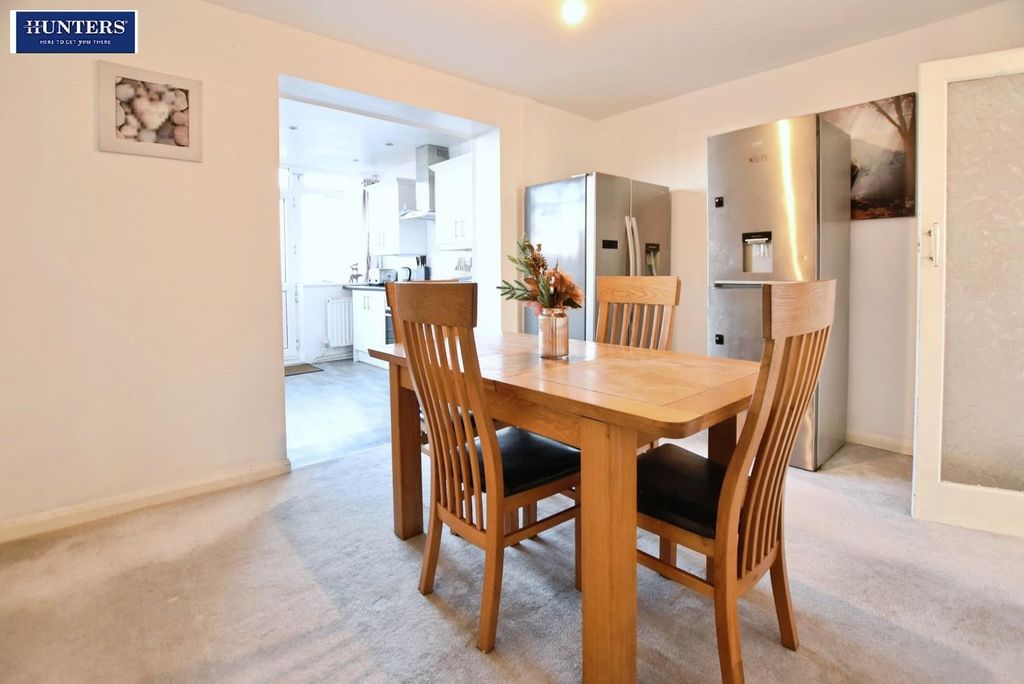 Property photo 1 of 17 Dining Room