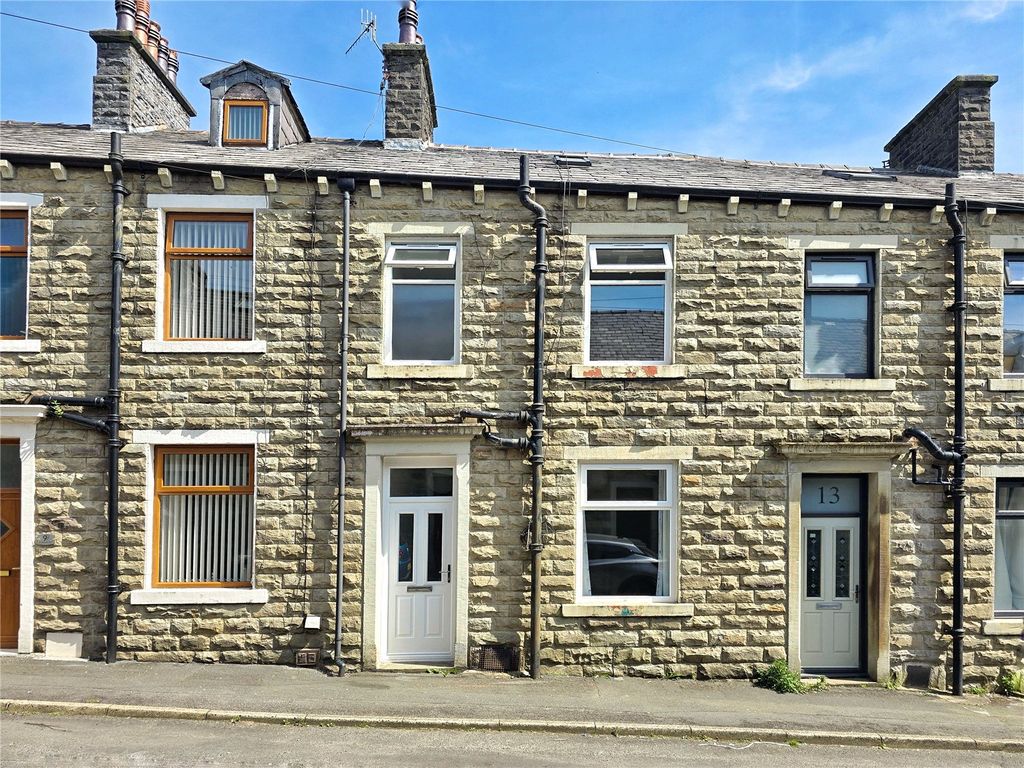 Property photo 1 of 14 Branch St Elevation