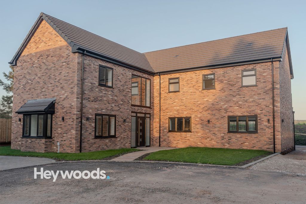 Property photo 1 of 35