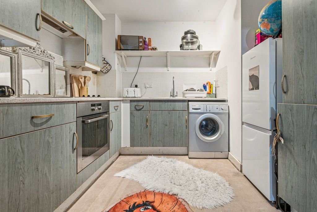 Property photo 1 of 6 4.Jpg