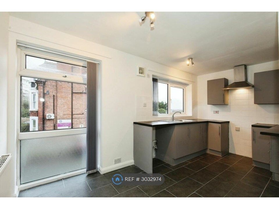 Property photo 2 of 10 Open Plan Kitchen