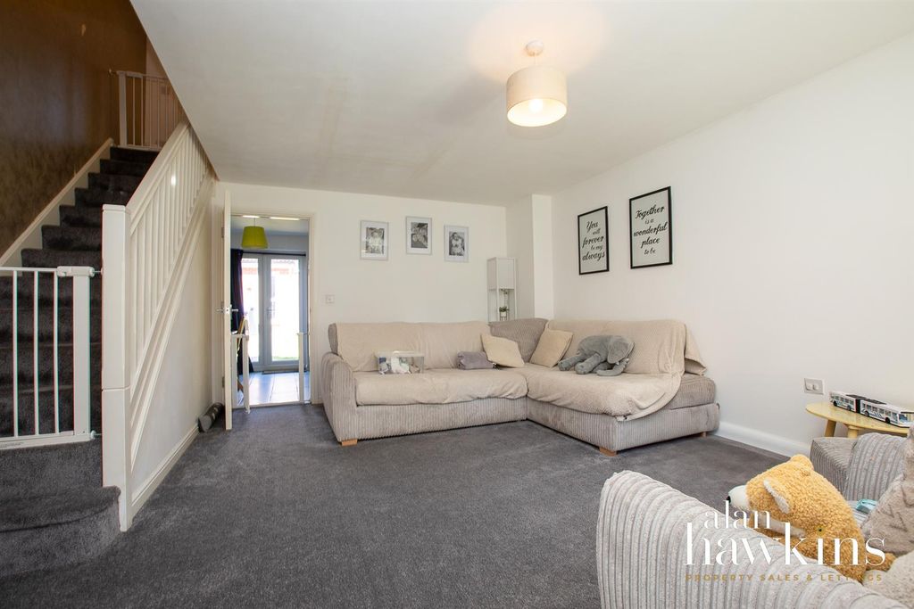 Property photo 2 of 9 3482-11.Jpg