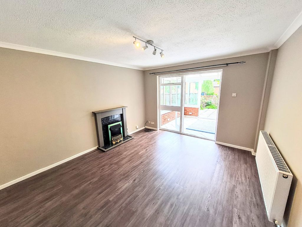 Property photo 3 of 9