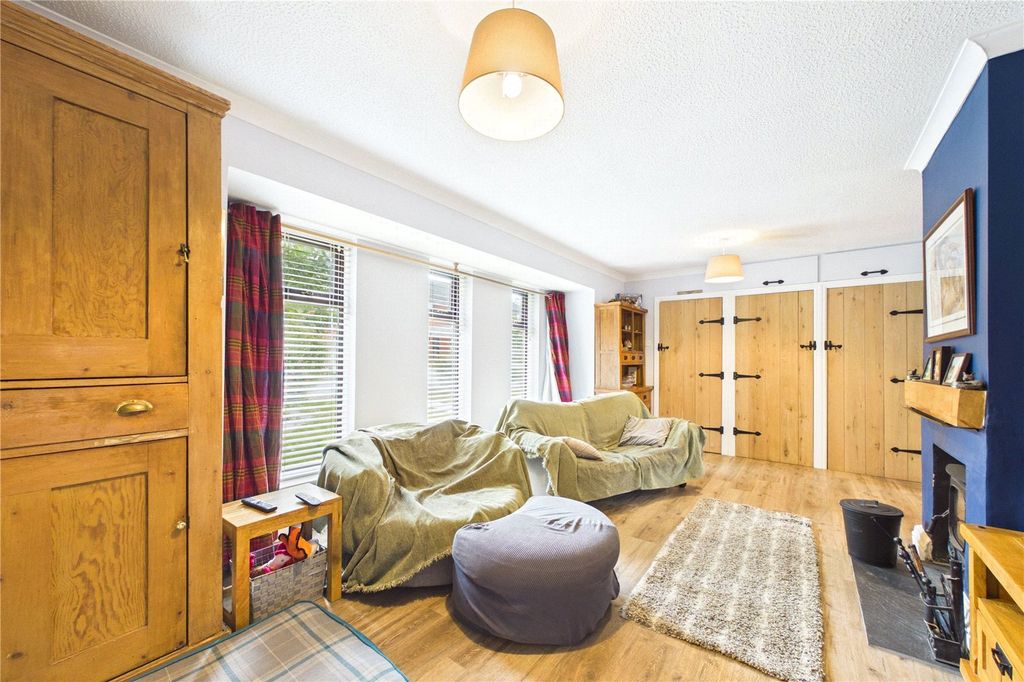Property photo 3 of 15 Picture No. 11