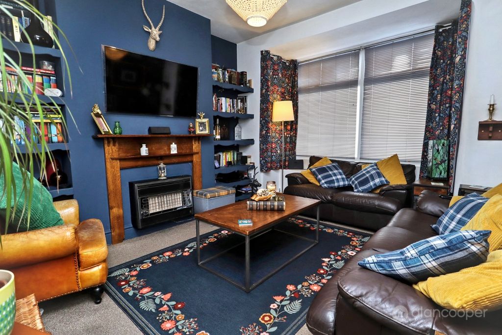 Property photo 2 of 27 4133863