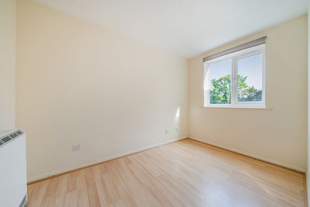 Property photo 3 of 13 1509544-16-6A7Ef6...