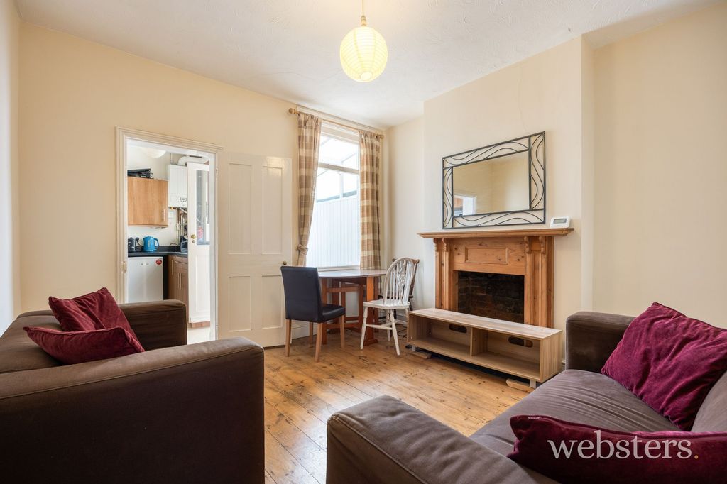 Property photo 3 of 16