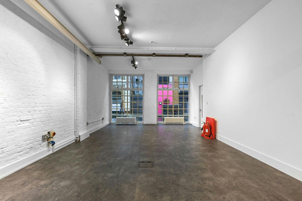 Property photo 2 of 11 Ol-Bc-6Willowstreet-26.Jpg