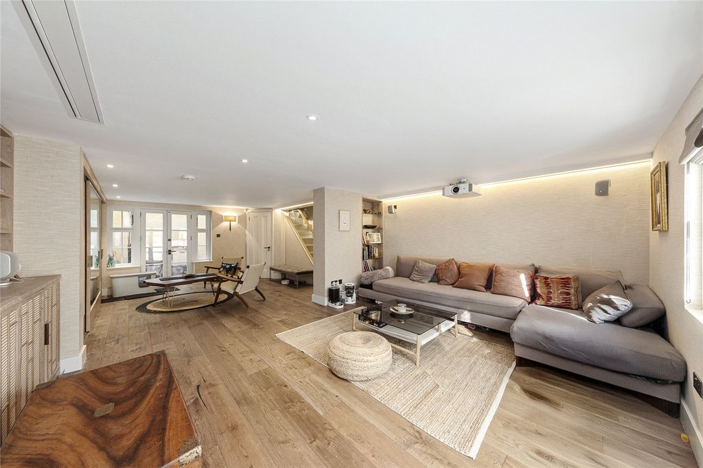 Property photo 2 of 12 Picture No. 01