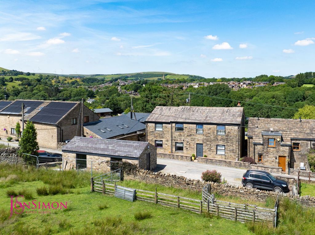 Property photo 1 of 77