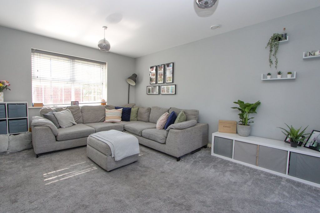 Property photo 1 of 26