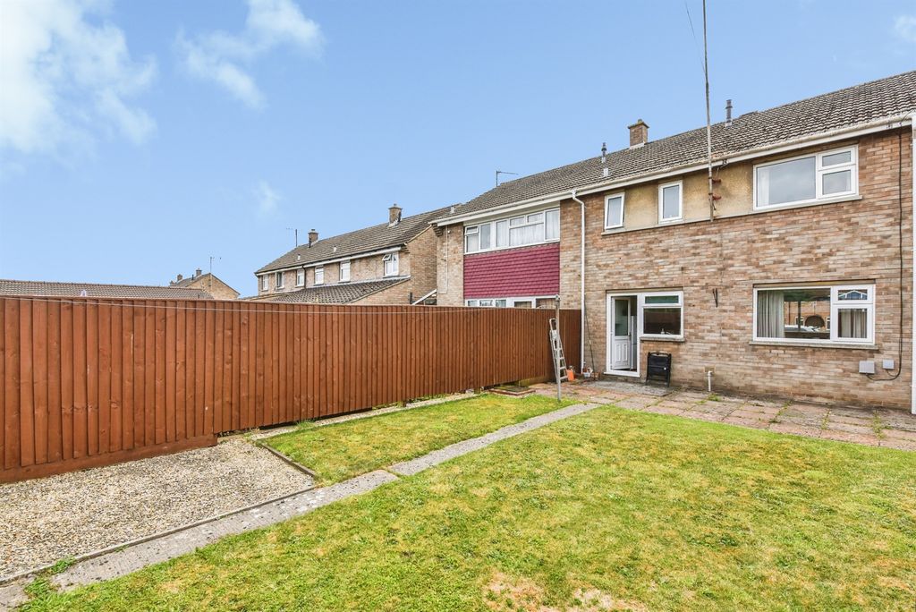 Property photo 2 of 16