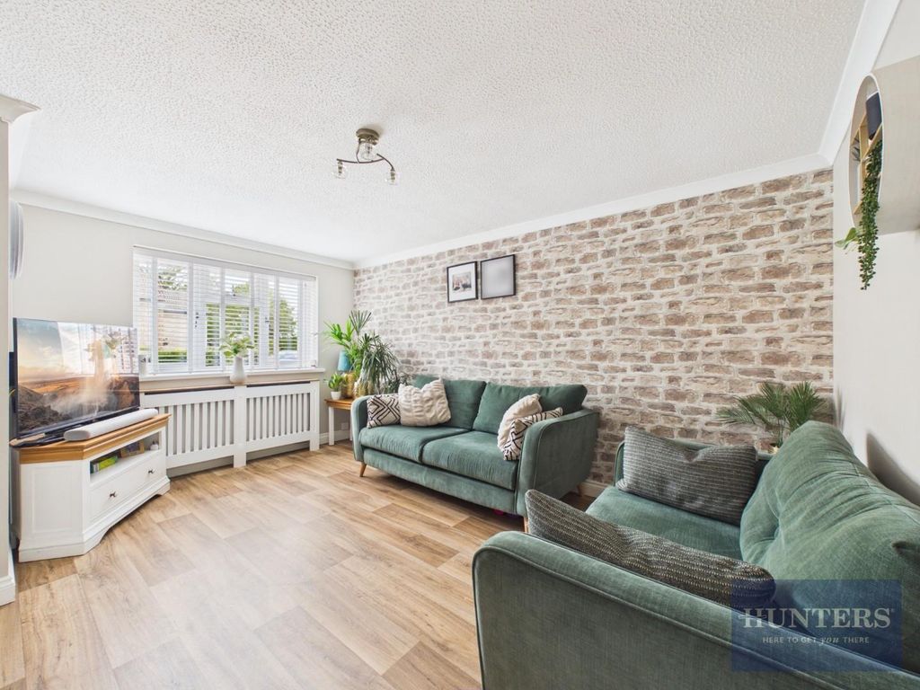 Property photo 2 of 15 Living Room