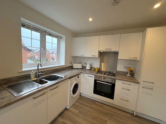 Property photo 2 of 13 Image