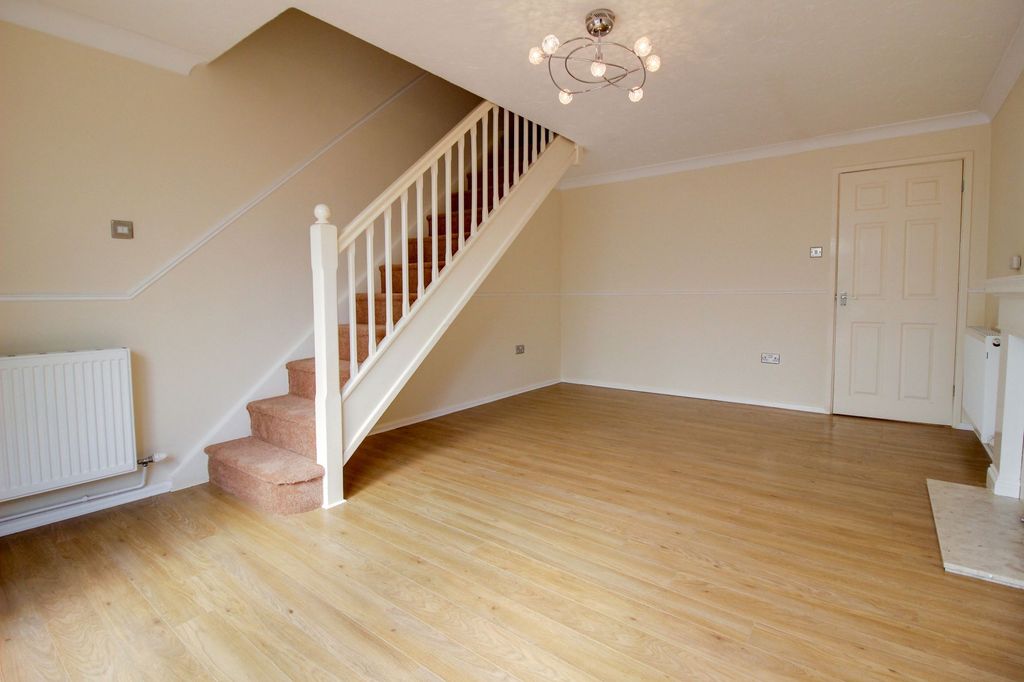 Property photo 3 of 9