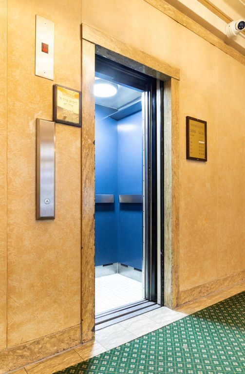 Property photo 2 of 12