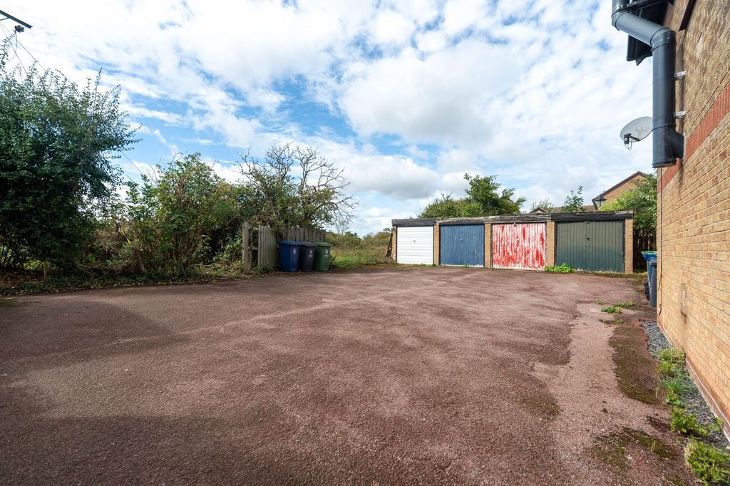 Property photo 3 of 9