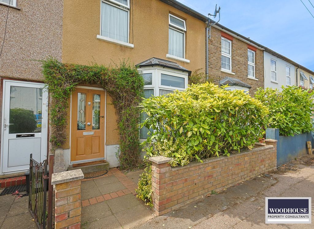 Property photo 1 of 27