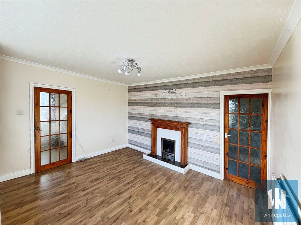 Property photo 2 of 18 Picture No. 25