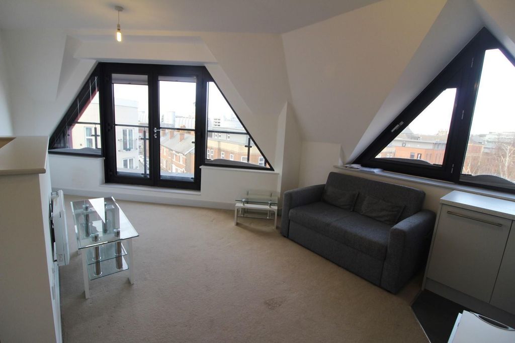 Property photo 2 of 7 Living Room