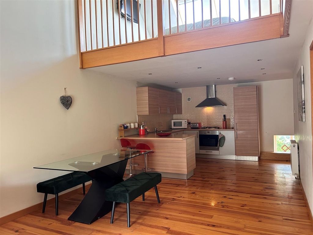Property photo 2 of 13 Lounge - Kitchen.Jpg