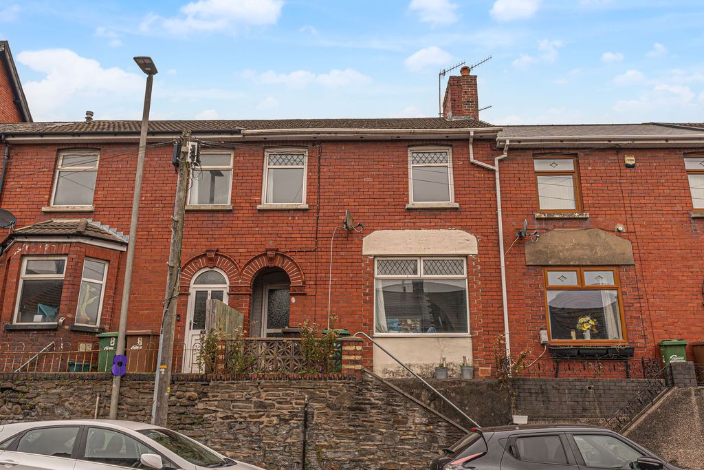 Property photo 1 of 21