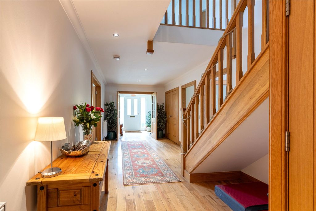 Property photo 2 of 39 Picture No. 02