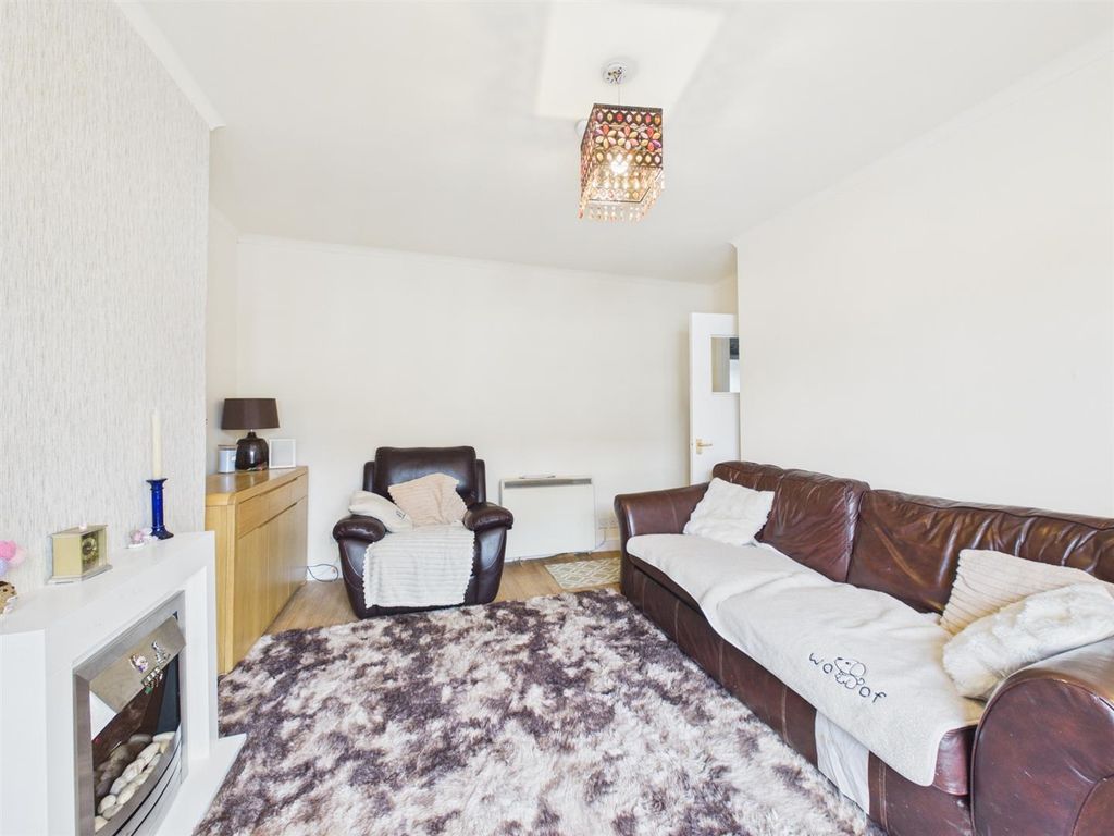 Property photo 3 of 16 Cam03924G0-Pr0142-Still012.Jpg