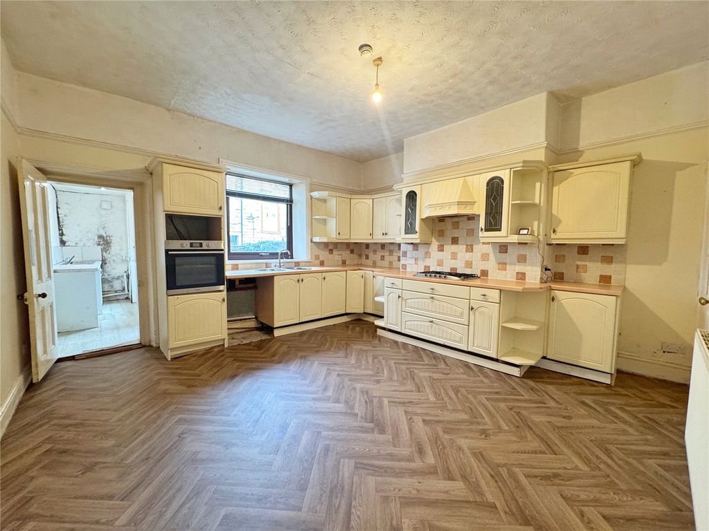 Property photo 3 of 12 Kitchne Dining Room