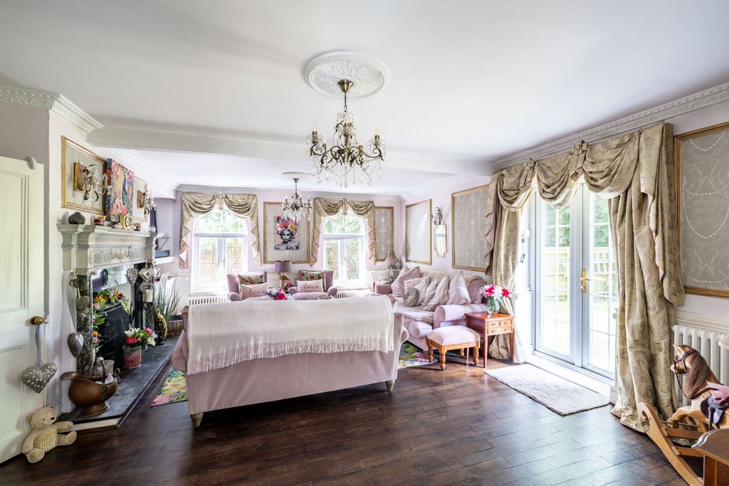 Additional image 15 of 4 bed detached house for saleGodstone Road, Lingfield RH7