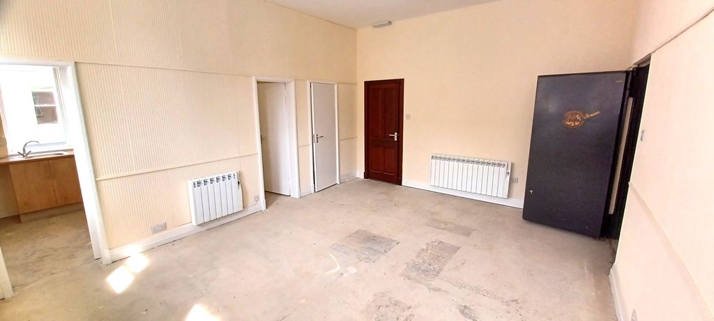 Property photo 2 of 4 Interior/Facing Rear