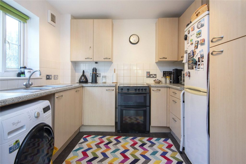 Property photo 2 of 7 Picture No. 03