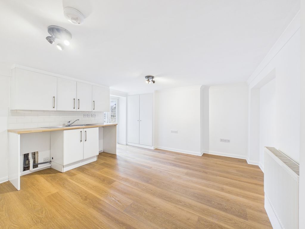 Property photo 2 of 8 Open Plan Lounge