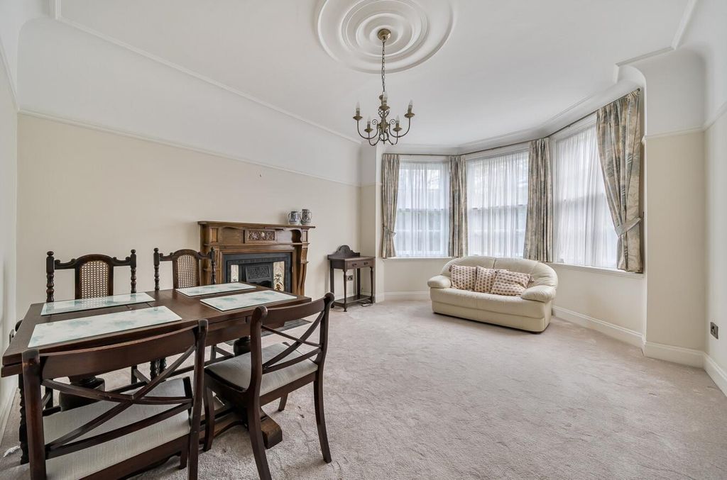 Property photo 2 of 22 1382788-18-691Df5c4347E4.Jpg