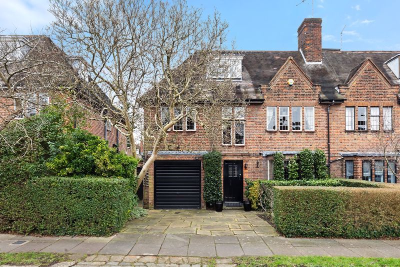 Property photo 1 of 13 Photo 7