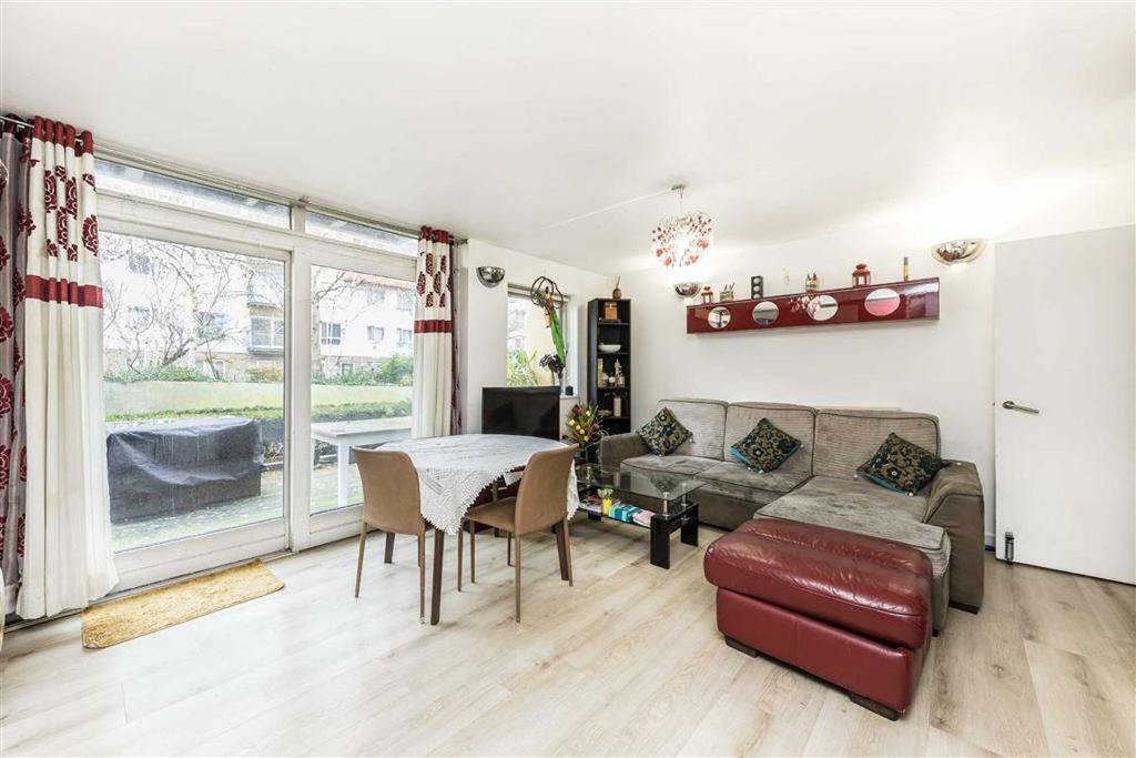 Property photo 2 of 5