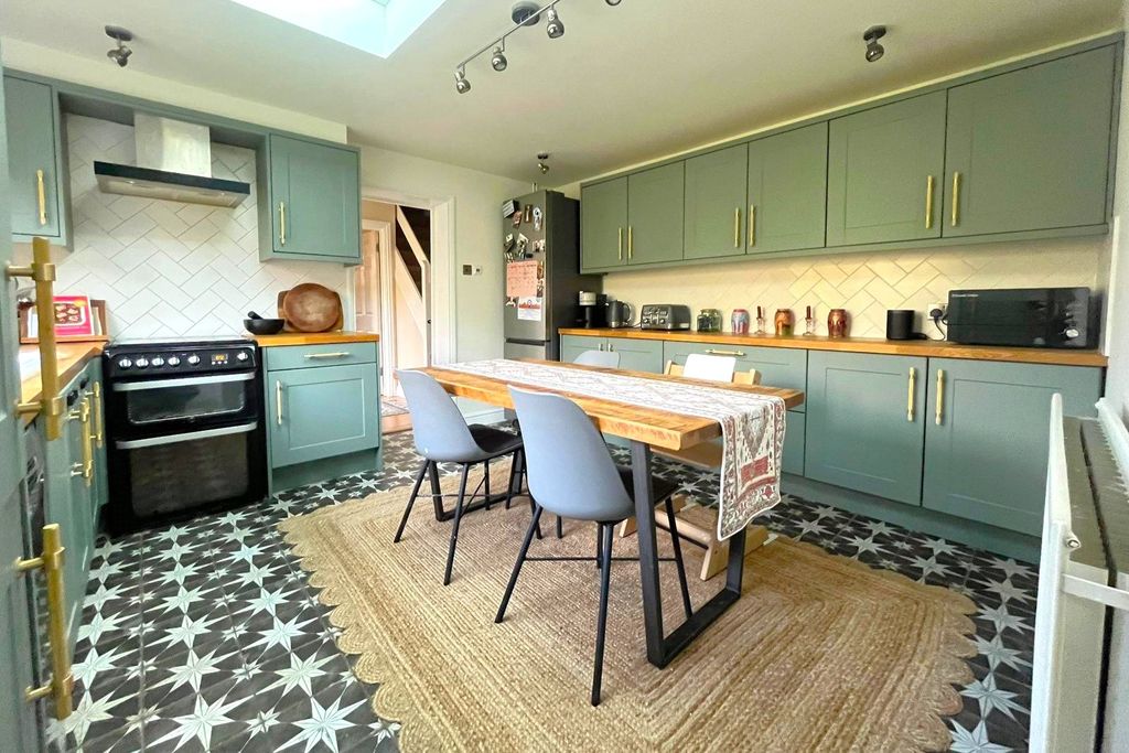 Property photo 1 of 16 Picture No. 42