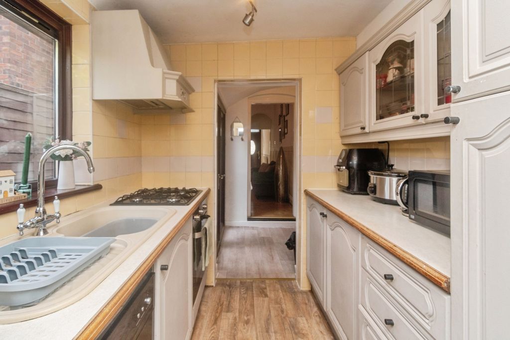 Property photo 3 of 18 Pbox-Img.Jpg