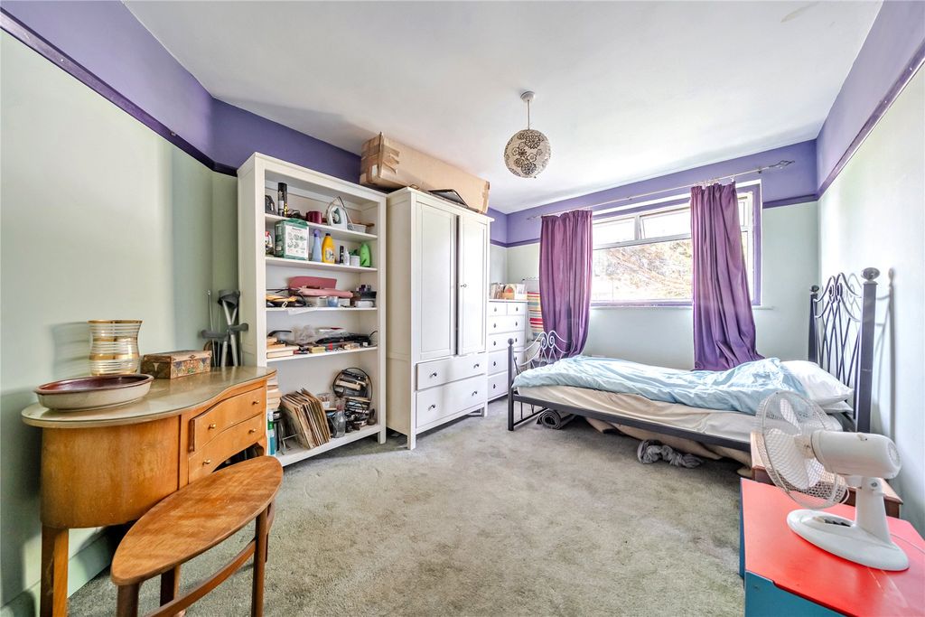 Property photo 3 of 17 Picture No. 24