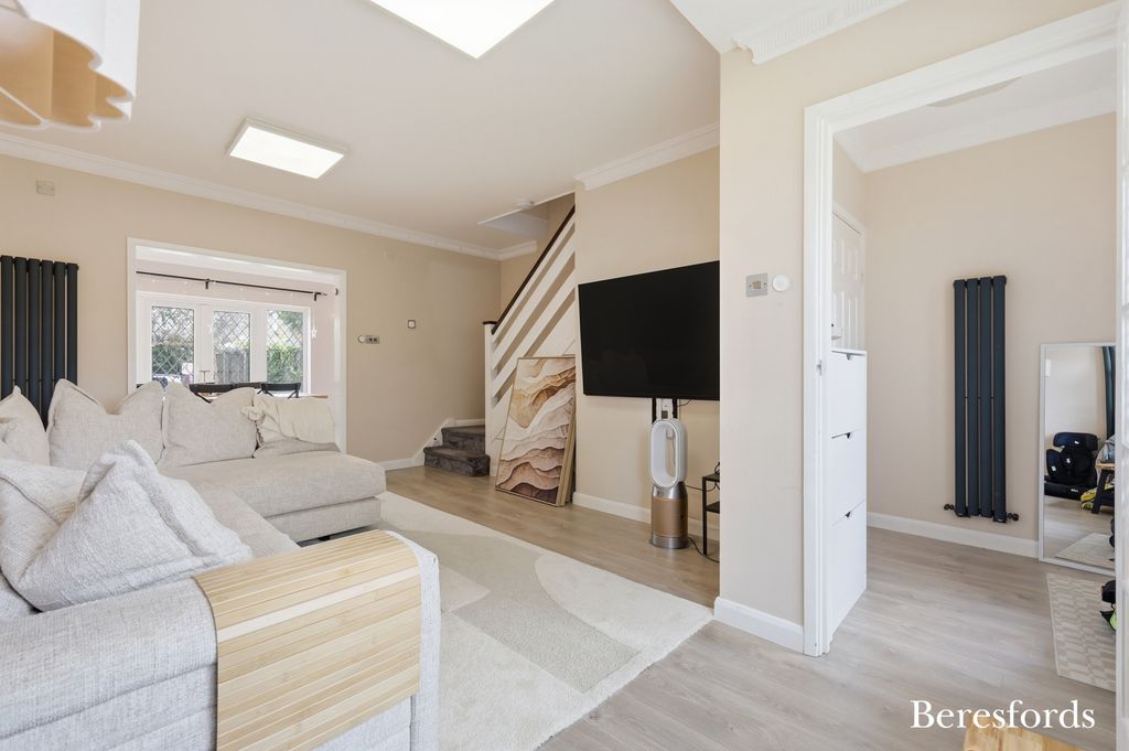 Property photo 2 of 25 Picture No. 07