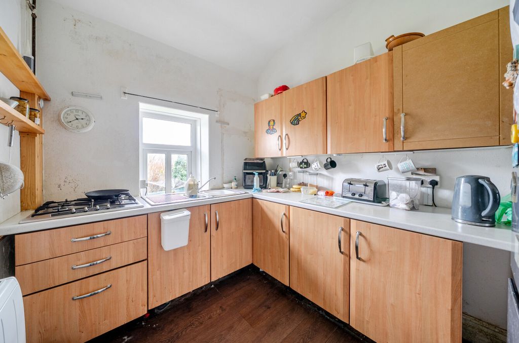 Property photo 3 of 25 1421427-9-69A9B42...