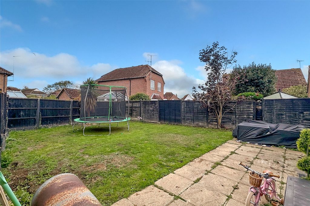 Property photo 2 of 24 Picture No. 11