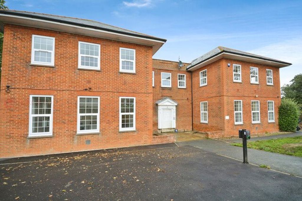 Property photo 1 of 10