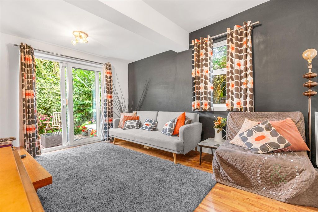 Property photo 2 of 20 Hern Crabtree-651.Jpg