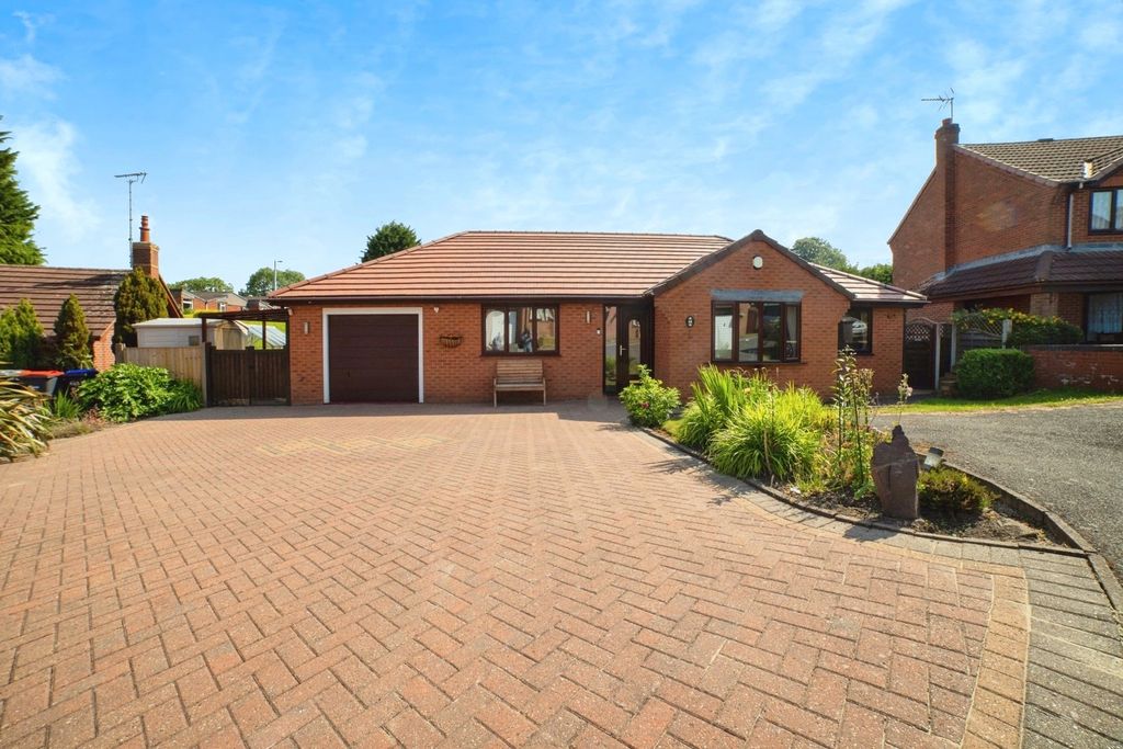 Property photo 1 of 17 Photo