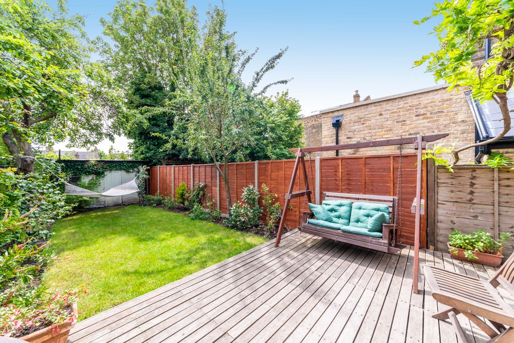 Property photo 3 of 21